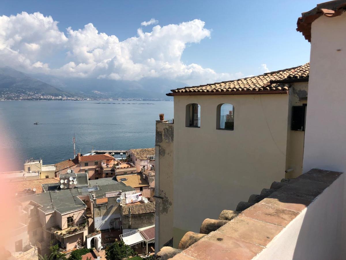 Il Vecchio E Il Mare Bed & Breakfast Gaeta Exterior photo