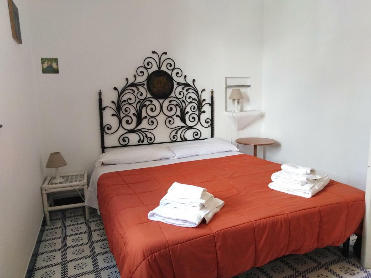 Il Vecchio E Il Mare Bed & Breakfast Gaeta Exterior photo
